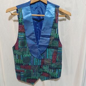 Colorful Womens Vest  No Tags measures to a L Might Be Vintage